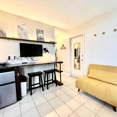 Sunset Studio Daytona Beachfront Eksteriør bilde